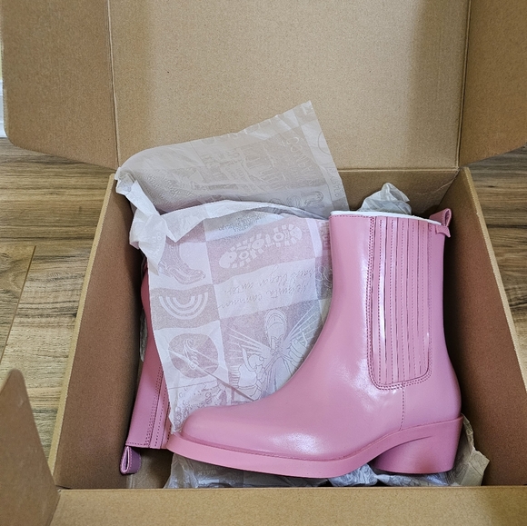 🎉💕HOST PICK 🎉💕Camper Bonnie Chelsea Boot,Pink,US 8.5 - Picture 10 of 13